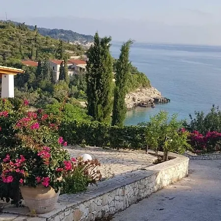 Eos Gaios