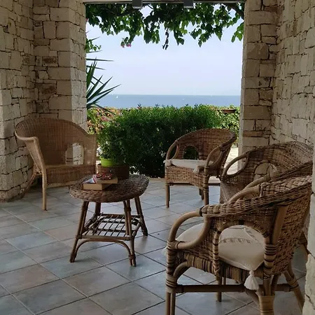 Eos Gaios