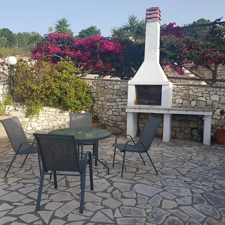 Eos Villa Gaios
